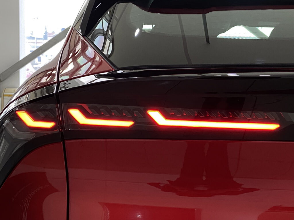 Alfa Romeo Junior Ibrida Hybrid 145 Hp Auto LED Core 4 Χρόνια Εγγύηση & Οδική
