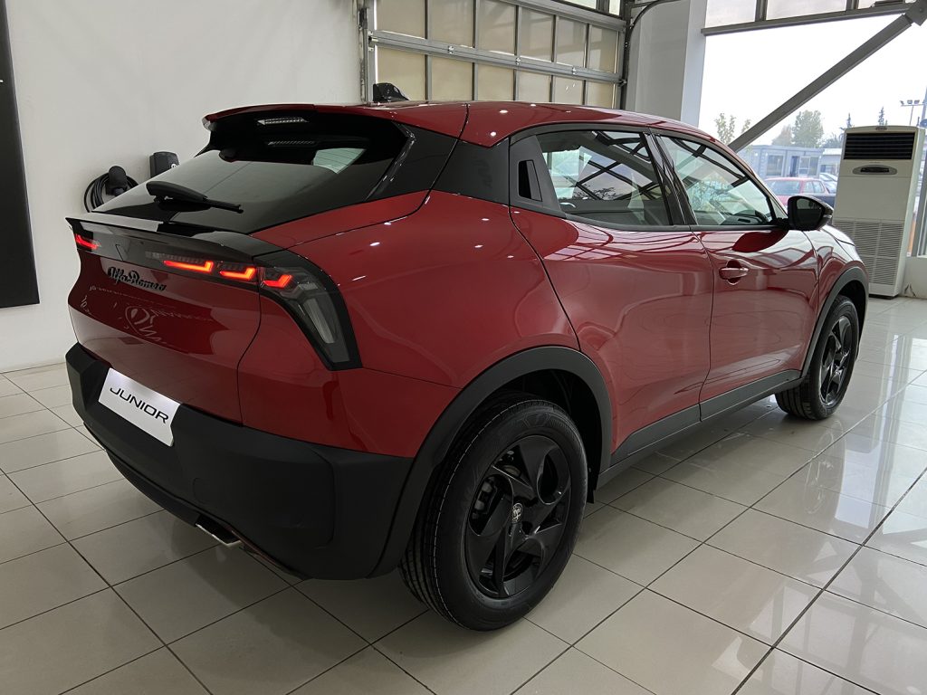 Alfa Romeo Junior Ibrida Hybrid 145 Hp Auto LED Core 4 Χρόνια Εγγύηση & Οδική